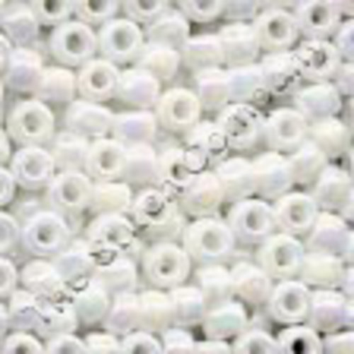 Mill Hill Pony Beads 6/0 White Opal - Mill Hill