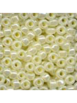 Mill Hill Pony Beads 6/0 Creamy Pearl - Mill Hill Mill Hill Pony Beads 6/0 Creamy Pearl - Mill Hill