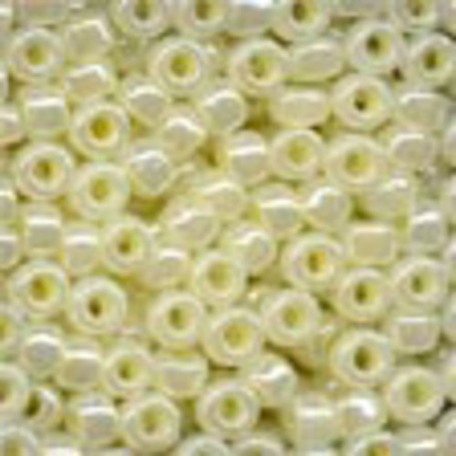 Mill Hill Pony Beads 6/0 Creamy Pearl - Mill Hill