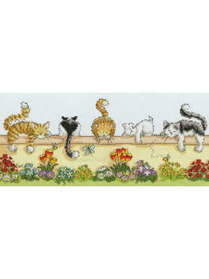 Bothy Threads Borduurpakket Animals - Gillian Roberts Lazy Cats - Bothy Threads