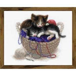 RIOLIS Borduurpakket Kittens in a Basket - RIOLIS