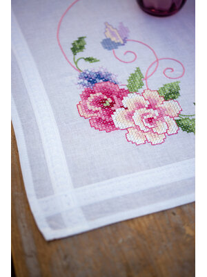 Vervaco Loper kit Bloemen met vlinders Vervaco Loper kit Bloemen met vlinders