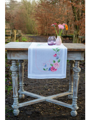 Vervaco Loper kit Bloemen met vlinders Vervaco Loper kit Bloemen met vlinders