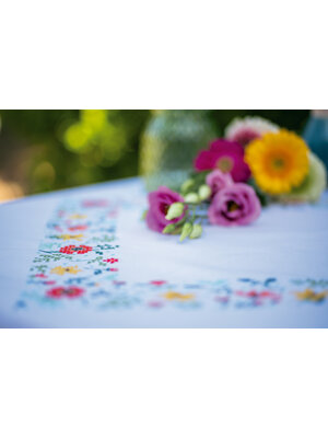 Vervaco Tafelkleed kit Frisse bloempjes Vervaco Tafelkleed kit Frisse bloempjes