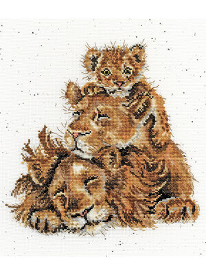 Bothy Threads Borduurpakket Hannah Dale - Family Pride - Bothy Threads Bothy Threads Borduurpakket Hannah Dale - Family Pride - Bothy Threads