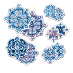 RIOLIS Borduurpakket Snowflakes Decorations - RIOLIS