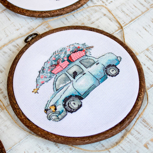 Leti Stitch Cross stitch kit Christmas Retro Cars / Kit of 5 - Leti Stitch