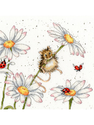 Bothy Threads Borduurpakket Hannah Dale - Daisy Mouse - Bothy Threads Bothy Threads Borduurpakket Hannah Dale - Daisy Mouse - Bothy Threads