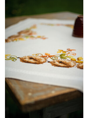 Vervaco Tafelkleed kit Egeltjes en herfstbladeren Vervaco Tafelkleed kit Egeltjes en herfstbladeren