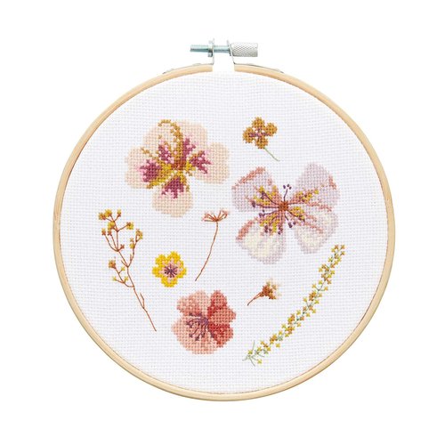 Rico Design Borduurpakket Transformation Droogbloemen - Dried Blossoms Rico Design Borduurpakket Transformation Droogbloemen - Dried Blossoms
