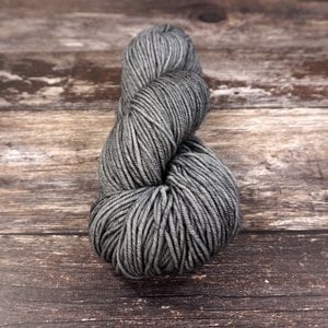 Fyberspates Fyberspates Vivacious DK - 813 Slate