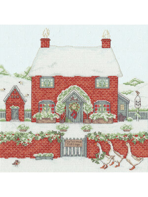 Bothy Threads Borduurpakket Sally Swannell - Christmas Cottage - Bothy Threads