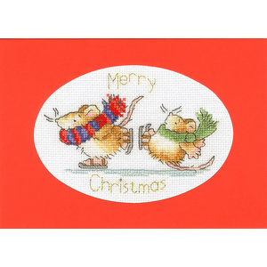 Bothy Threads Borduurpakket Margaret Sherry Christmas Cards - Mice On Ice - Bothy Threads