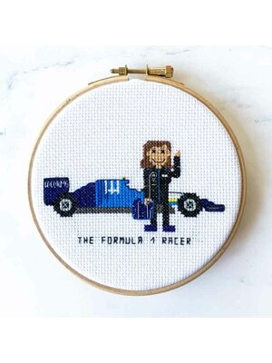 Studio Koekoek Borduurpakket Studio Koekoek - Formule 1 Coureur (vrouw)