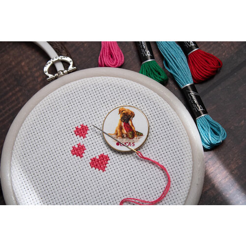 Luca-S  Magnetic Needle Minder - The Boxer - Luca-S