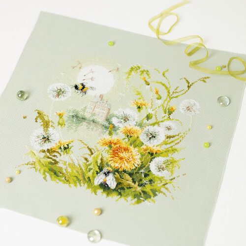 Magic Needle Borduurpakket Meadow Stories - Bumblebee - Magic Needle