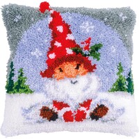 Knoopkussen kit Kerstkabouter in de sneeuw