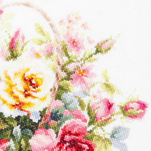 Magic Needle Borduurpakket Basket with Roses - Magic Needle