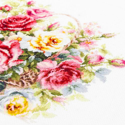 Magic Needle Borduurpakket Basket with Roses - Magic Needle