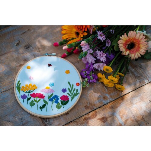 Vervaco Borduur kit met borduurring Summer Flowers