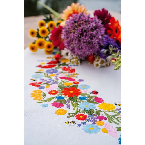 Vervaco Tafelkleed kit Kleurrijke wereld van bloemen