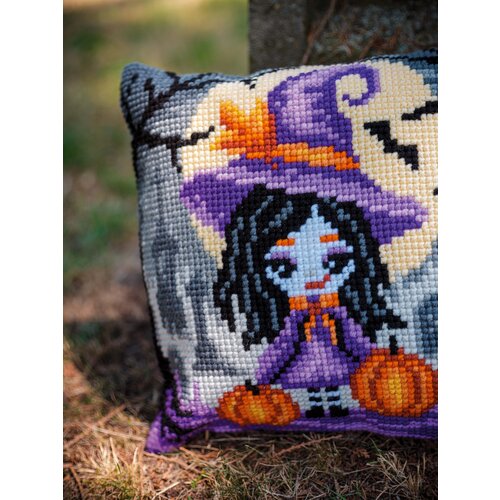 Vervaco Kruissteekkussen kit Halloweengirl Vervaco Kruissteekkussen kit Halloweengirl