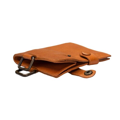 Muud Muud Carita H - Afneembare leren tas met praktische details 21x12cm Muud Muud Carita H - Afneembare leren tas met praktische details 21x12cm