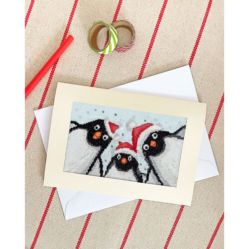 Bothy Threads Borduurpakket Julie Oldham - Penguin Selfie - Bothy Threads