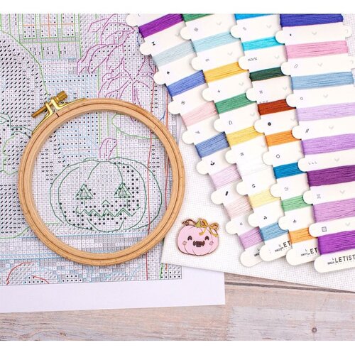 Leti Stitch Borduurpakket Pumpkin Latte Nights - Leti Stitch
