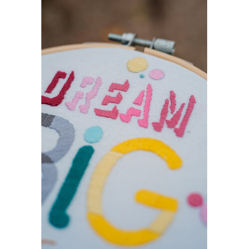 Vervaco Borduur kit met borduurring Quote Dream big Vervaco Borduur kit met borduurring Quote Dream big