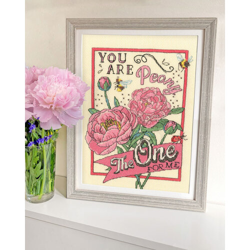 Bothy Threads Borduurpakket Angie Spurgeon - Peony The One - Bothy Threads