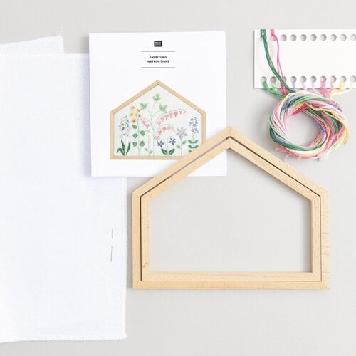 Rico Design Borduurpakket Bloemenweide - Rico Design