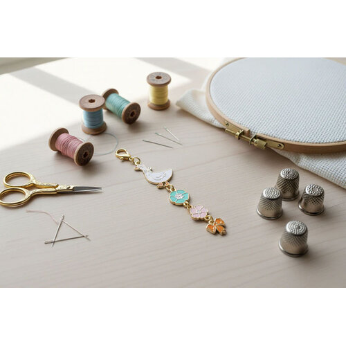 Leti Stitch Scissors Chain Happy Duckling - Leti Stitch