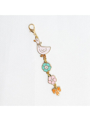 Leti Stitch Scissors Chain Happy Duckling - Leti Stitch
