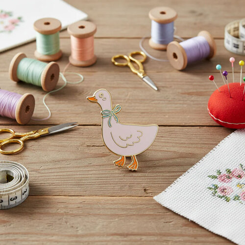 Leti Stitch Needle Minder Playful Duckling - Leti Stitch