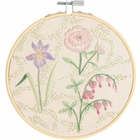Borduurpakket  Vrij Borduren - Voorjaarsbloemen