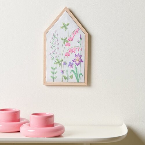 Rico Design Borduurpakket  Vrij Borduren - Lenteweide (inclusief huisje)