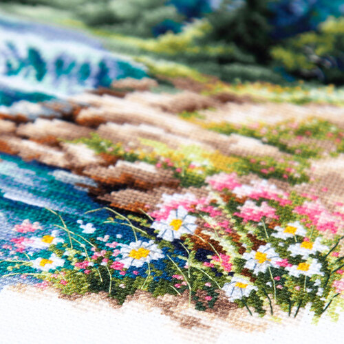Magic Needle CI Borduurpakket Life Flows - Magic Needle