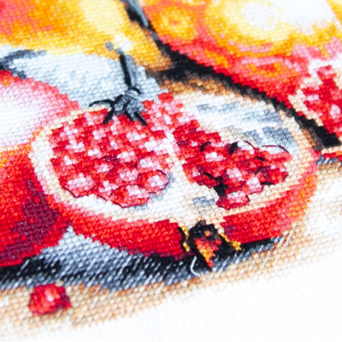 Magic Needle CI Borduurpakket Pomegranate Breakfast - Magic Needle