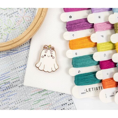 Leti Stitch Borduurpakket Glow Ghost Cove - Leti Stitch