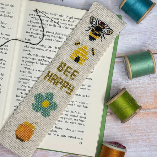 The Crafty Kit Company Borduurpakket Bookmark Honey Bee - The Crafty Kit Company