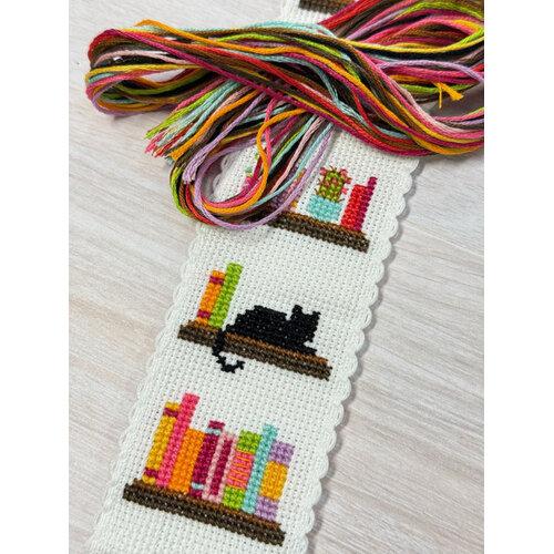 The Crafty Kit Company Borduurpakket Bookmark Book Lover - The Crafty Kit Company