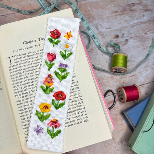 The Crafty Kit Company Borduurpakket Bookmark Cottage Garden - The Crafty Kit Company