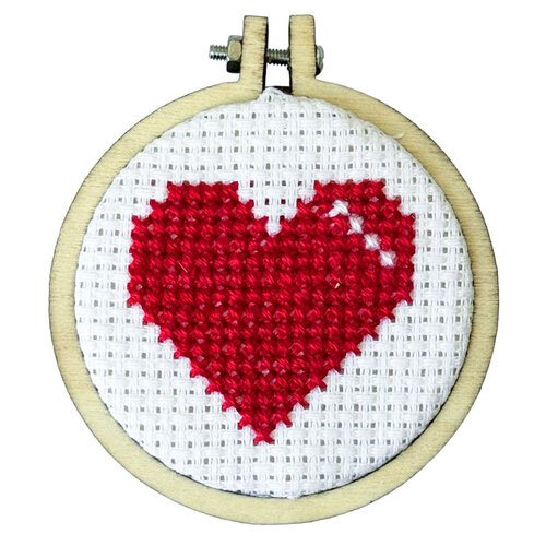 The Crafty Kit Company Borduurpakket Matchbox I Love You - The Crafty Kit Company