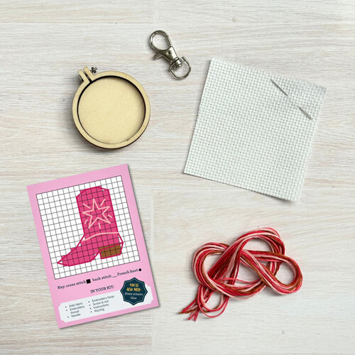 The Crafty Kit Company Borduurpakket Matchbox Giddy up Gorgeous - The Crafty Kit Company
