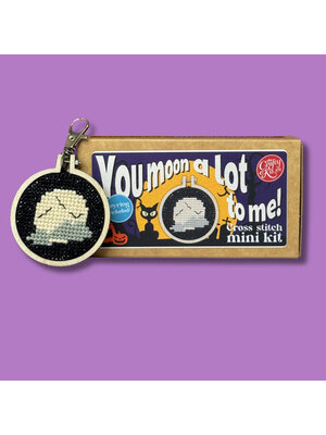 The Crafty Kit Company Borduurpakket Matchbox You Moon a Lot to Me - The Crafty Kit Company