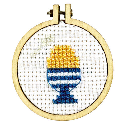The Crafty Kit Company Borduurpakket Matchbox You're Eggcelent! - The Crafty Kit Company The Crafty Kit Company Borduurpakket Matchbox You're Eggcelent! - The Crafty Kit Company