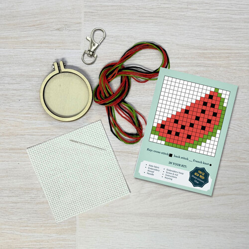 The Crafty Kit Company Borduurpakket Matchbox You're One in a Melon - The Crafty Kit Company The Crafty Kit Company Borduurpakket Matchbox You're One in a Melon - The Crafty Kit Company