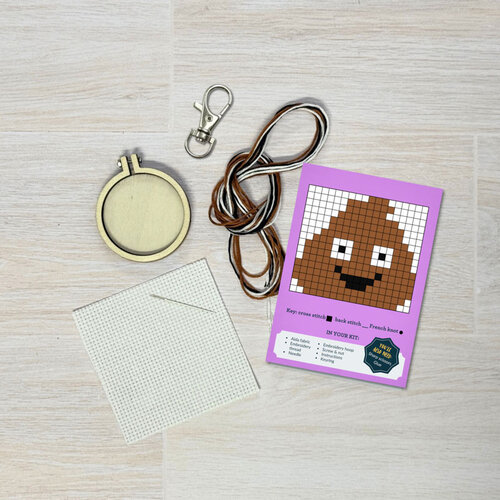The Crafty Kit Company Borduurpakket Matchbox S**t Happens - The Crafty Kit Company The Crafty Kit Company Borduurpakket Matchbox S**t Happens - The Crafty Kit Company