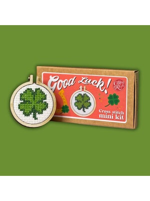 The Crafty Kit Company Borduurpakket Matchbox Good Luck! (Clover) - The Crafty Kit Company